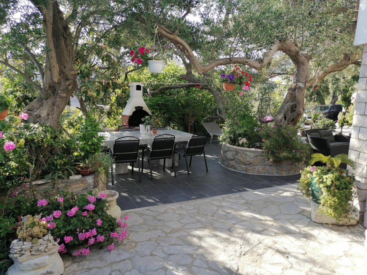 Paradise House At Sea Rab Town Extérieur photo